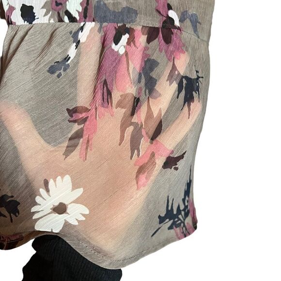 RW&CO. floral‎ sheer blouse. Size small - Picture 5 of 7